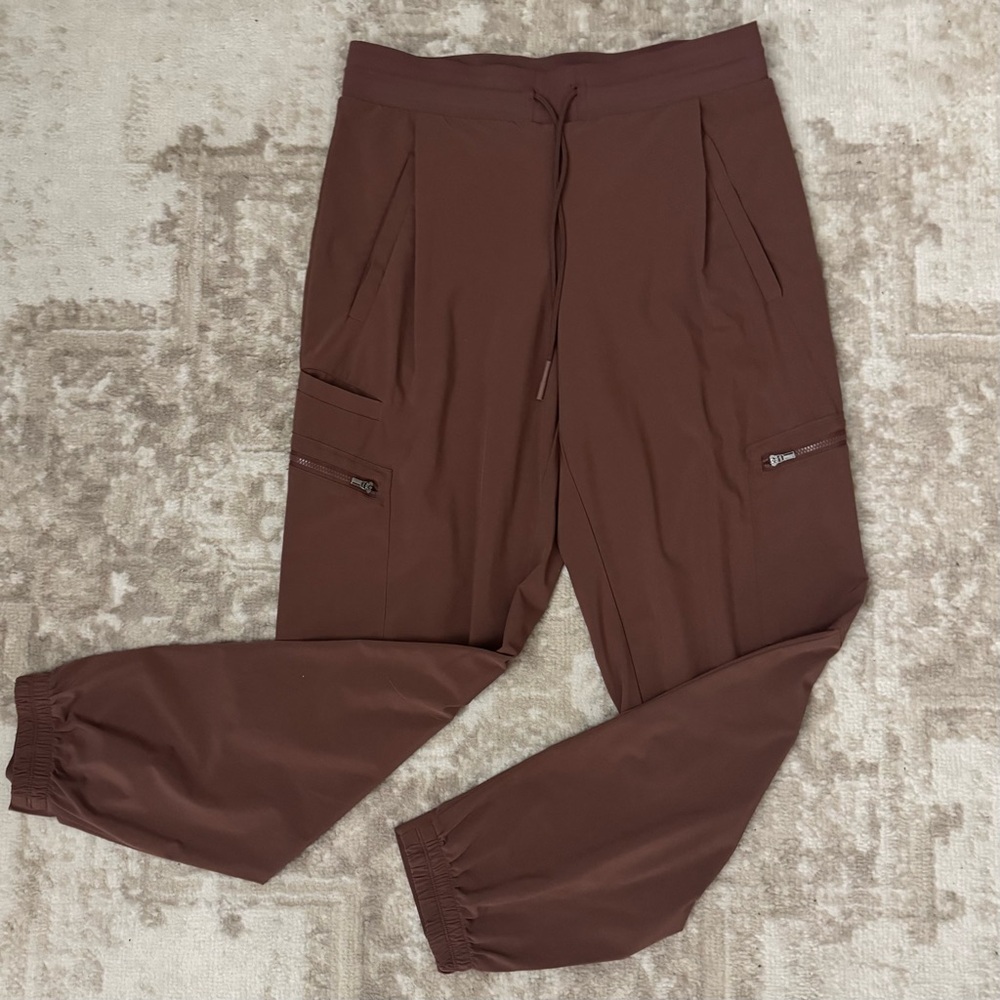 Athleta Venture Pant Size 6 in Hearth Rose - Picture 3 of 12